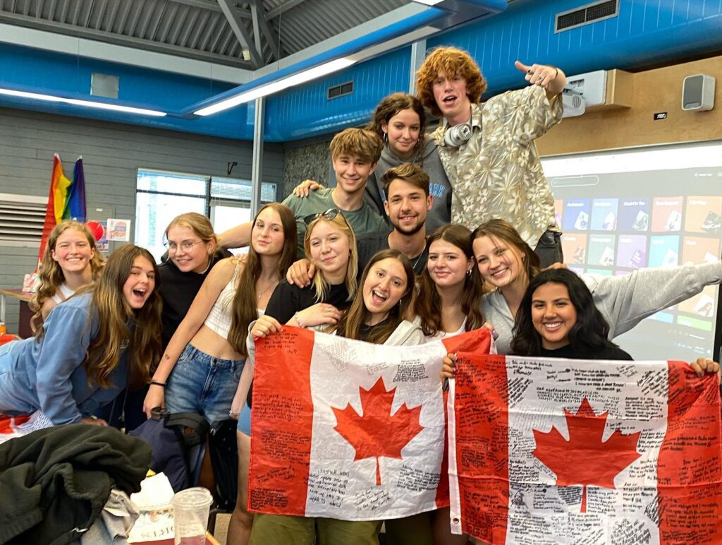 แคนาดาติดอันดับ